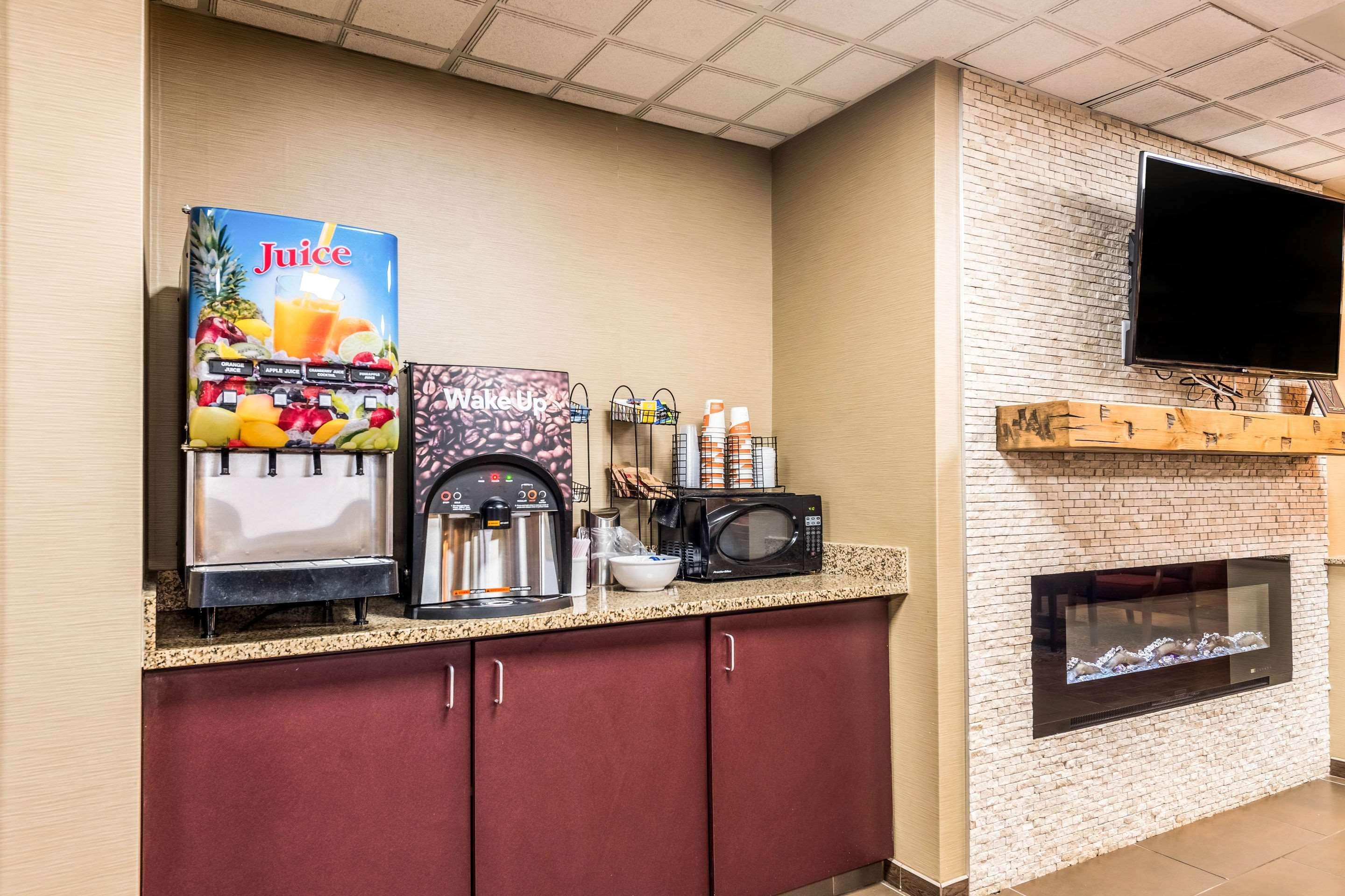 Comfort Inn & Suites Englewood Extérieur photo