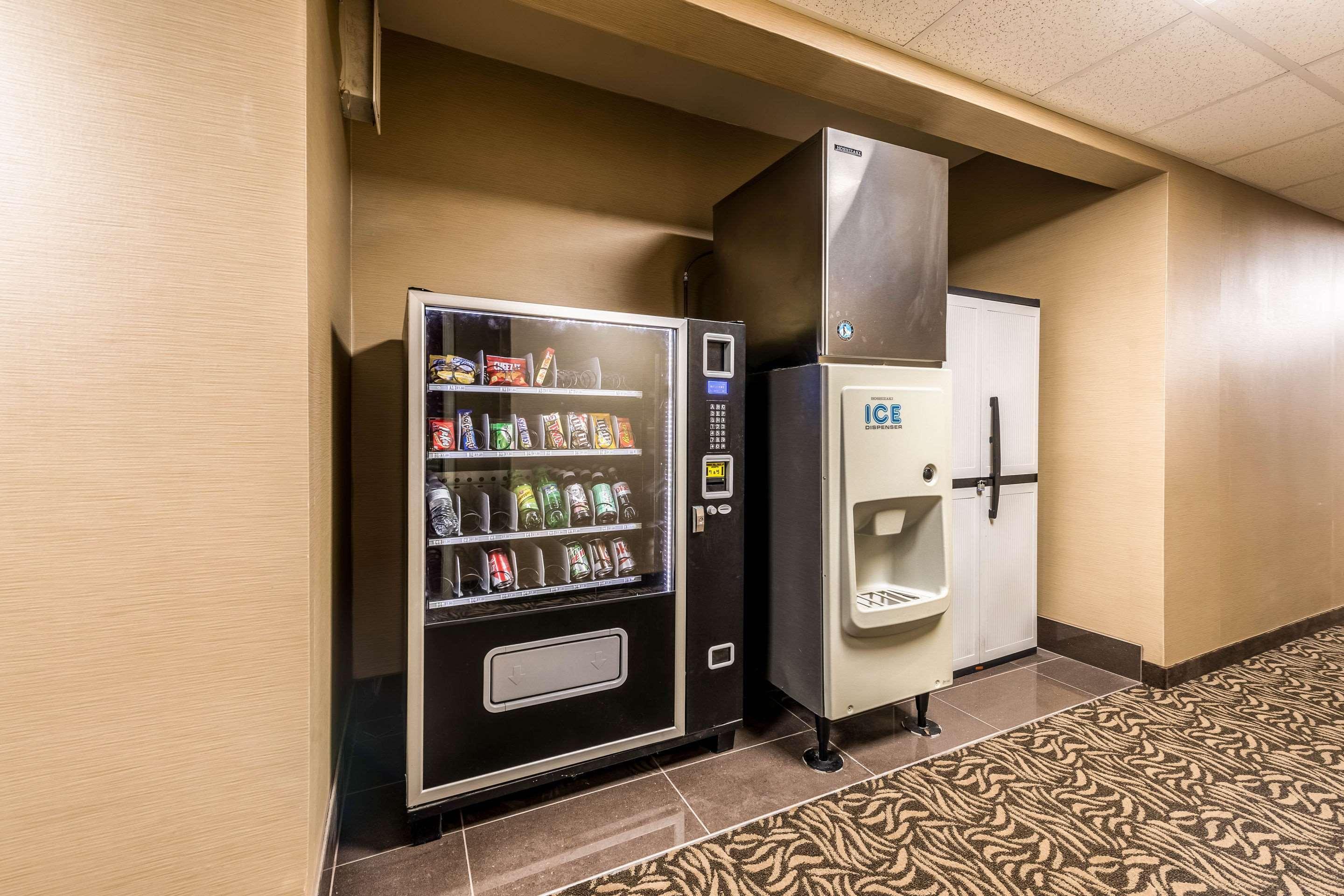 Comfort Inn & Suites Englewood Extérieur photo