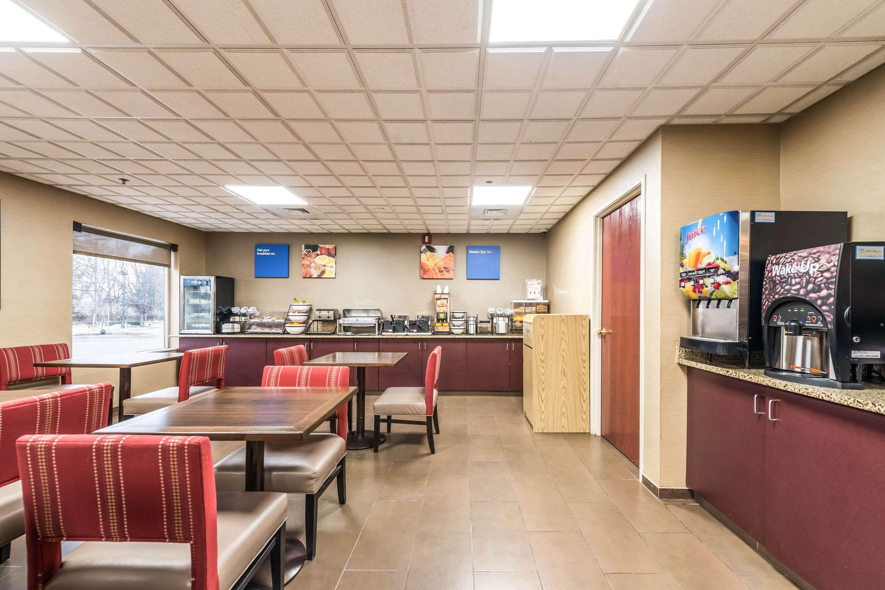 Comfort Inn & Suites Englewood Extérieur photo